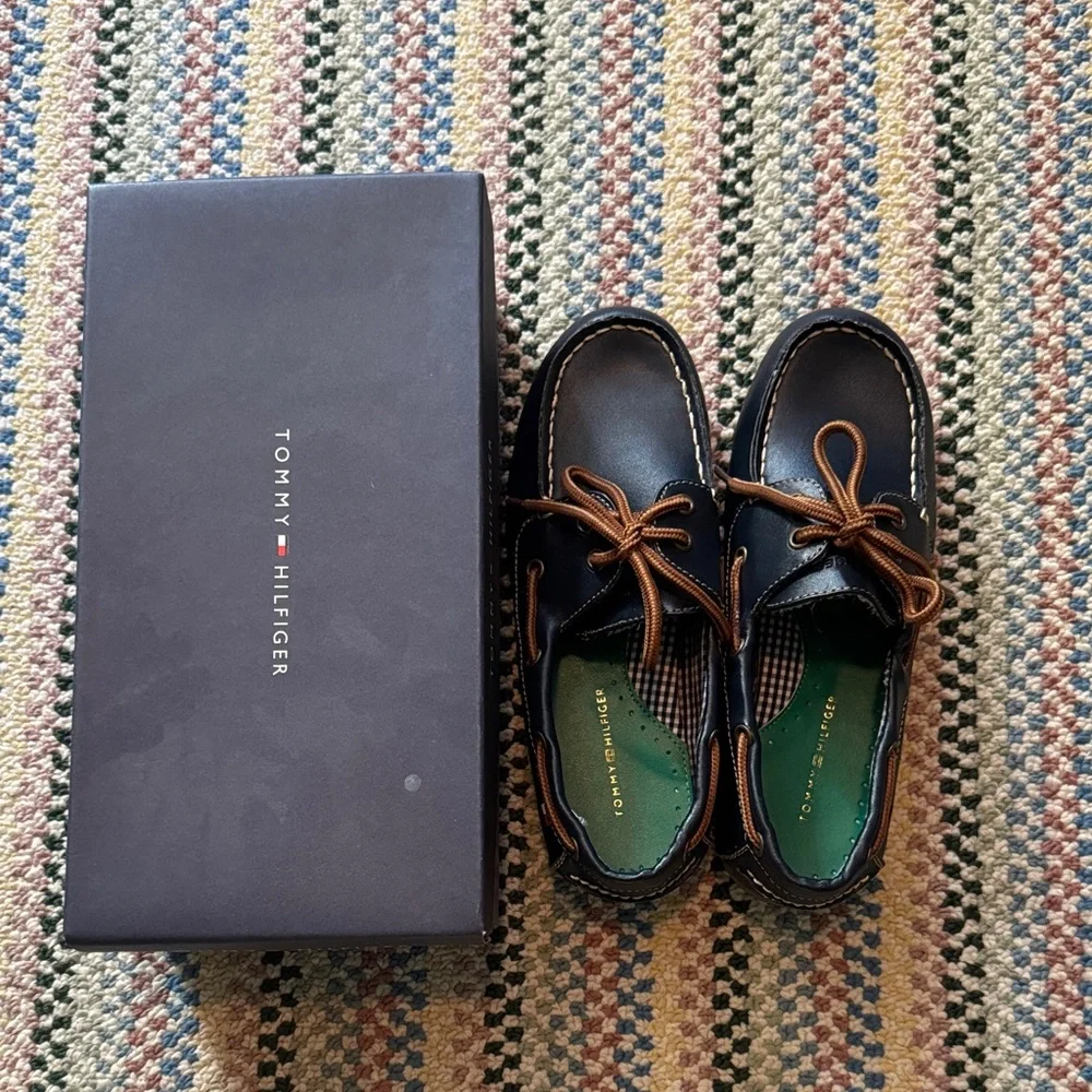 NEW Kids Navy Boat Shoes
